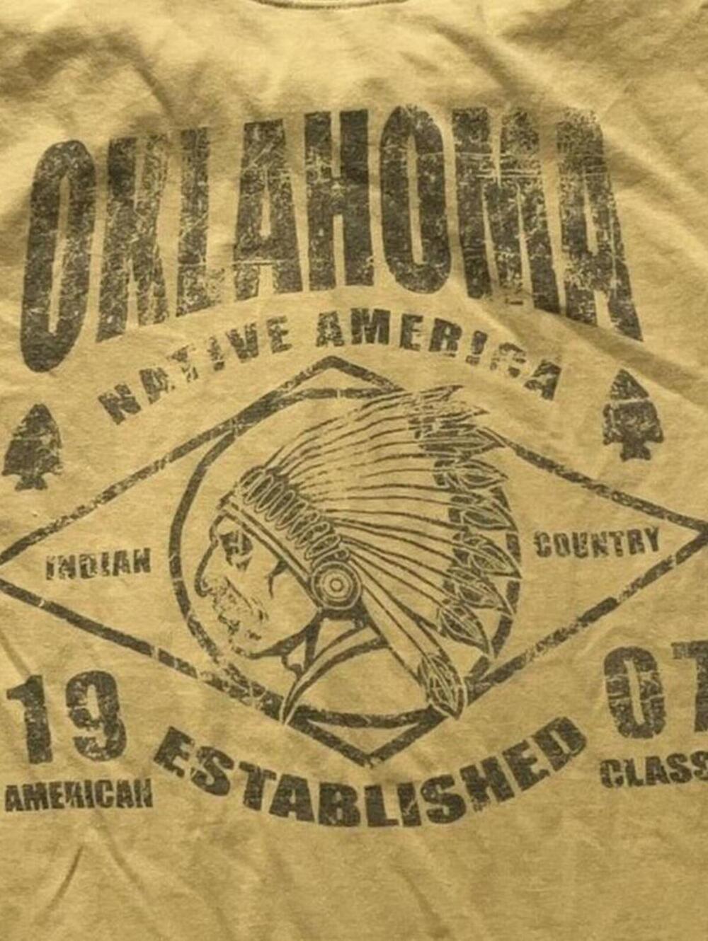 Oklahoma Native America Preowned Medium T-shirt